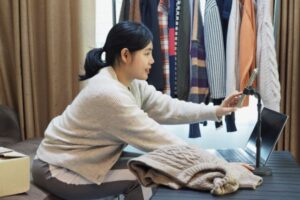 How to Sell Clothes Online: Platforms & Tips