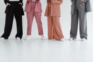 Business Casual Outfits for Women: A Complete Style Guide