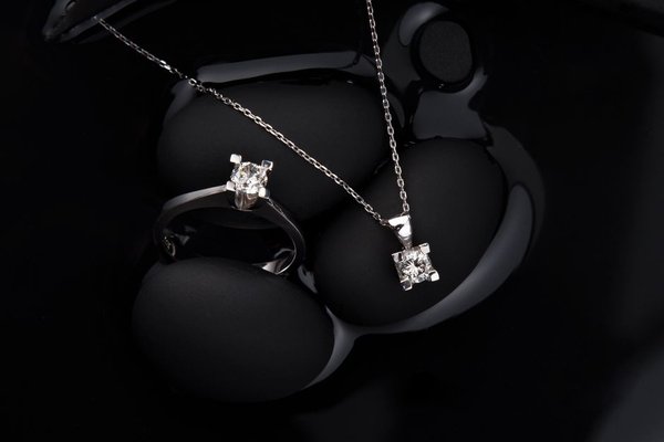 fine jewelry vs fashion jewelry